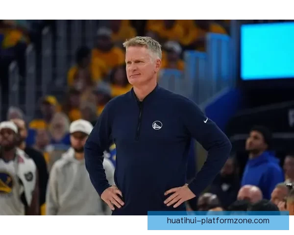 库里手臂被球迷拉拽科尔直言勇士争六七名已无可能